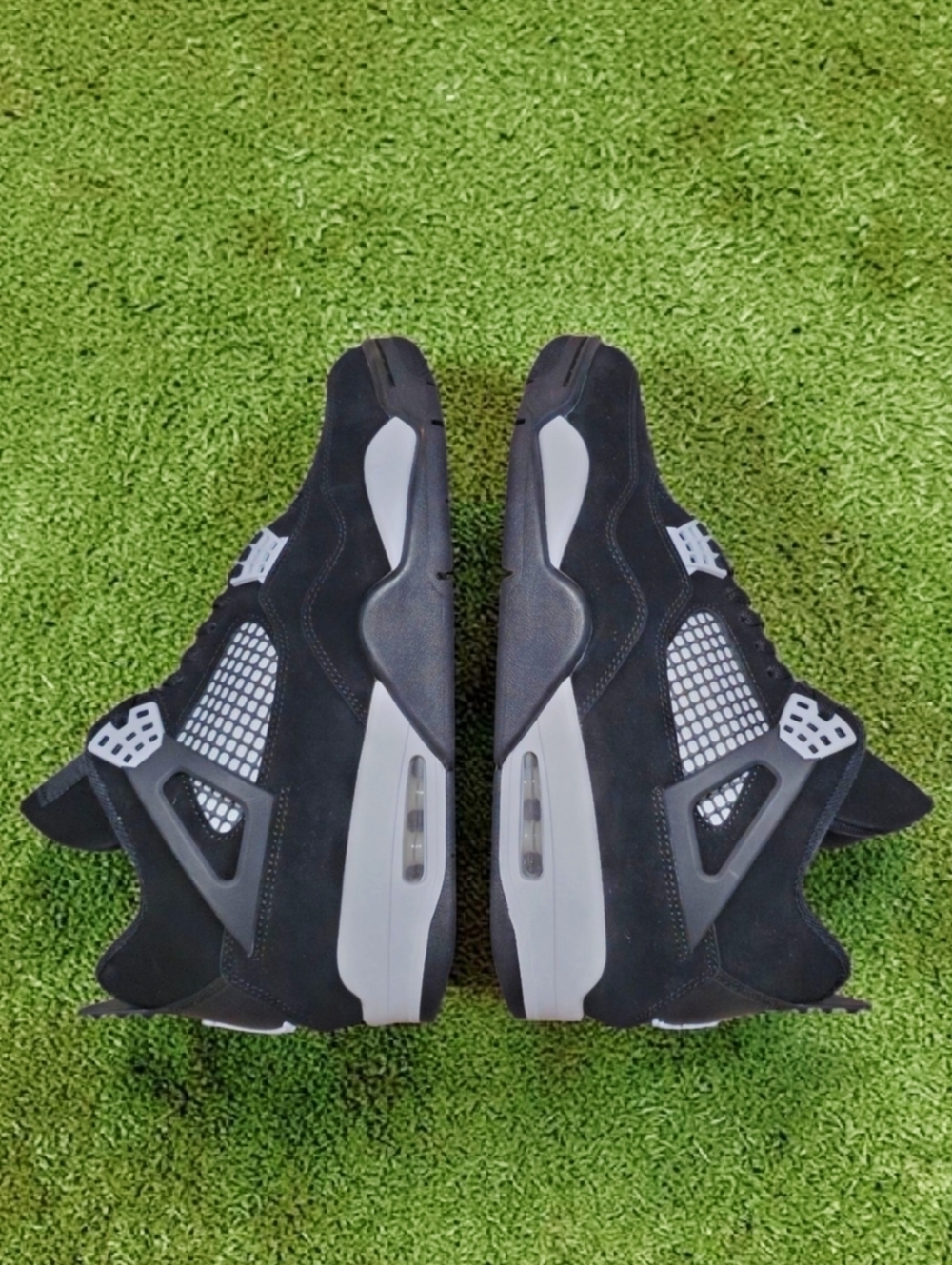 Air Jordan 4 Retro White Thunder Black Mens Size 11 FQ8138-001
